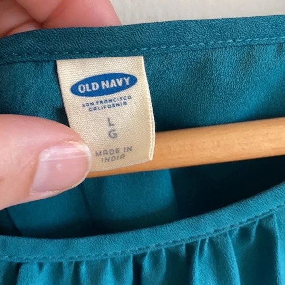 Old Navy Teal lace accent top - Picture 5 of 6